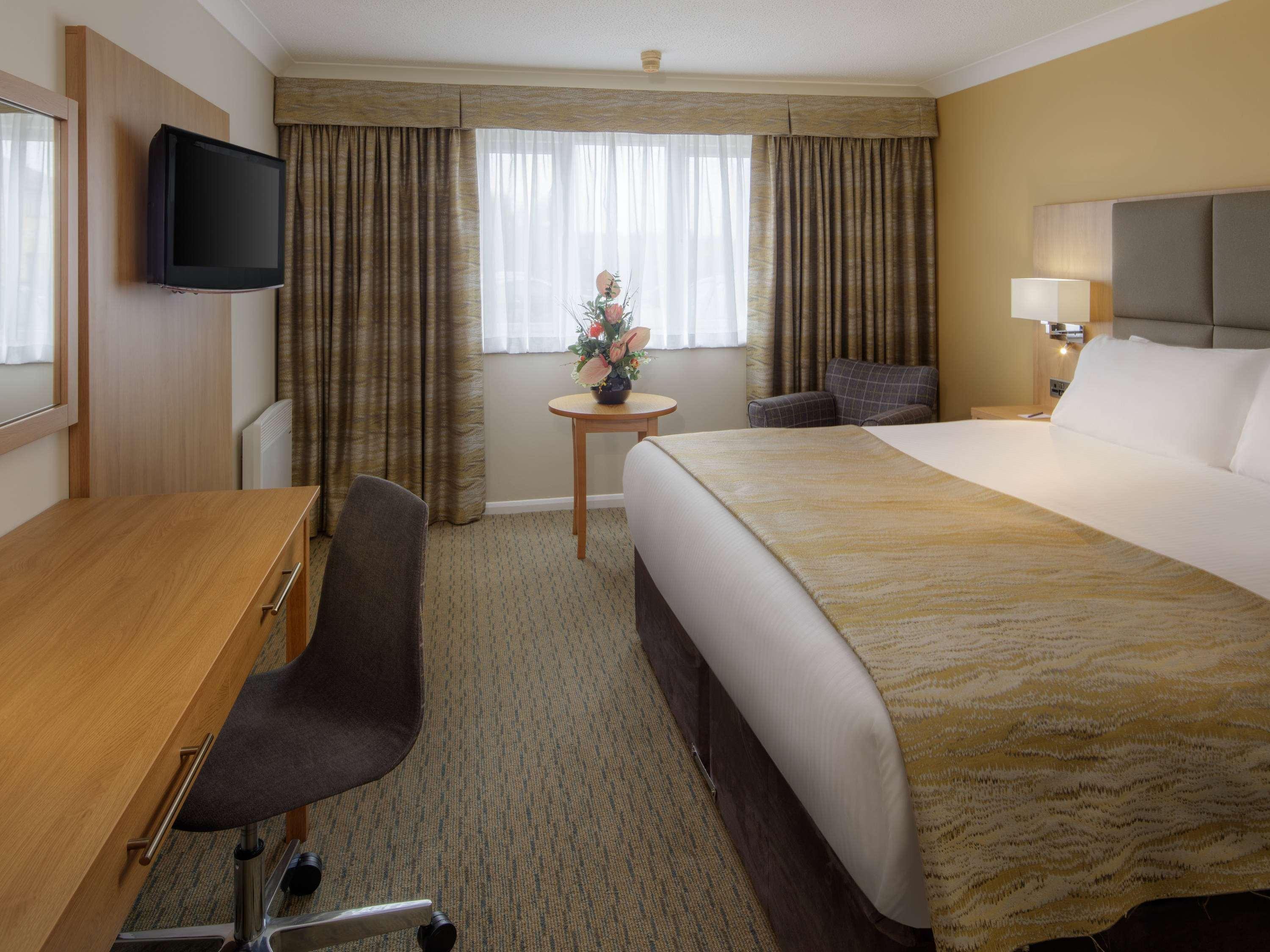 Mercure Hatfield Oak Hotel Exterior foto